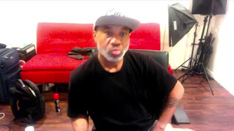 Snapshot of adick_ting chatting on December 2, 2024, 1:46 pm adick_ting online show from December 2, 2024, 1:46 pm