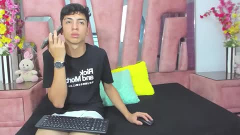 Snapshot of admedthot chatting on November 19, 2025, 3:28 am AdmedThot online show from November 19, 2025, 3:28 am