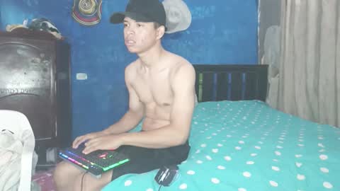 Snapshot of adonis5_ chatting on December 17, 2025, 7:20 pm Adonis online show from December 17, 2025, 7:20 pm