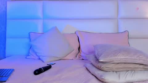 Adonis  online show from March 9, 2025, 3:38 pm