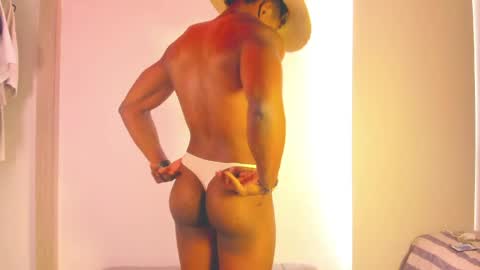 Adonis Knight  online show from March 24, 2026, 8:25 pm