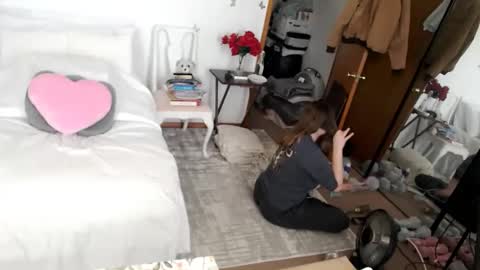 Snapshot of adorable22 chatting on February 1, 2026, 8:18 pm adorable22 online show from February 1, 2026, 8:18 pm