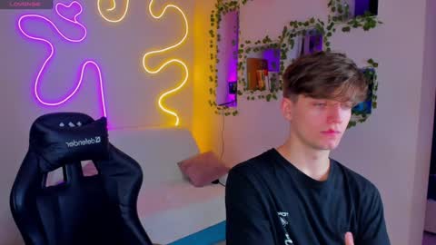 adrean_sofi online show from January 22, 2025, 4:55 pm