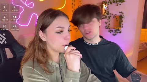 adrean_sofi online show from November 6, 2025, 3:57 pm