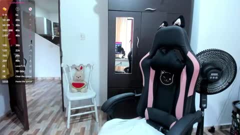 Snapshot of adrena_10 chatting on November 21, 2025, 8:51 pm Adrena10 online show from November 21, 2025, 8:51 pm