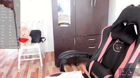 Snapshot of adrena_10 chatting on November 28, 2025, 7:27 pm Adrena10 online show from November 28, 2025, 7:27 pm