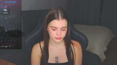 Adriana online show from December 18, 2025, 2:06 am