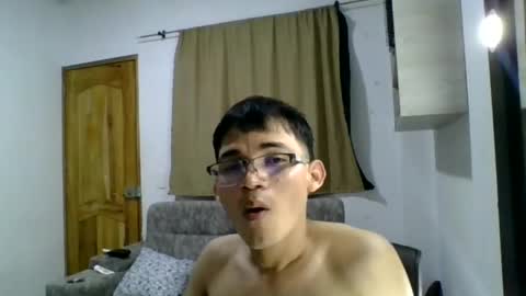 adrian018_ online show from December 16, 2024, 4:23 am