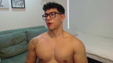 Snapshot of adrian_del_mar chatting on February 21, 2026, 4:19 pm Adrian del Mar online show from February 21, 2026, 4:19 pm