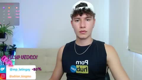 Snapshot of adrian_morelli chatting on November 17, 2025, 7:30 pm adrian morelli online show from November 17, 2025, 7:30 pm