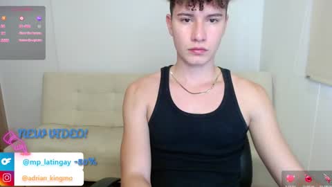 Snapshot of adrian_morelli chatting on November 20, 2025, 8:08 pm adrian morelli online show from November 20, 2025, 8:08 pm