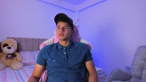 ADRIAN online show from April 6, 2026, 6:42 pm