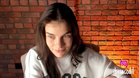 Adri online show from January 14, 2025, 9:51 pm