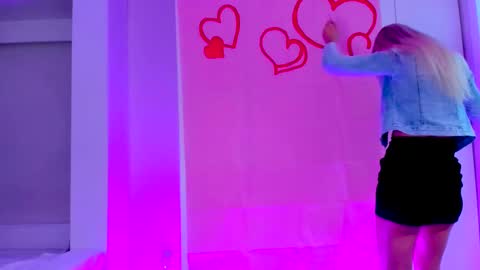 Adriana online show from February 13, 2025, 6:05 pm