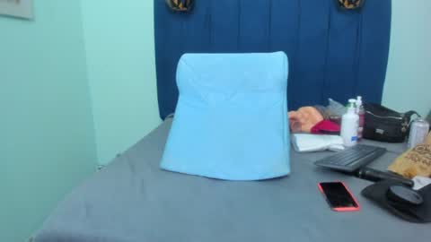 adriana online show from July 5, 2026, 1:34 am