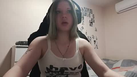 Snapshot of adriannamalango chatting on June 27, 2026, 12:22 pm Sofa online show from June 27, 2026, 12:22 pm