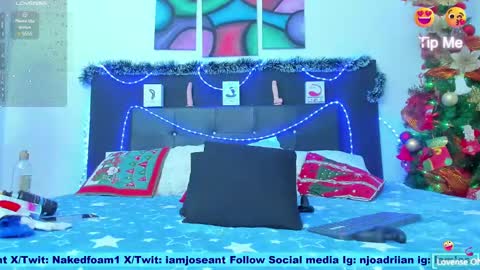 Snapshot of adriano_bigcock chatting on December 27, 2024, 2:14 am Adrian online show from December 27, 2024, 2:14 am