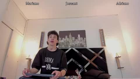 Snapshot of adriano_bigcock chatting on October 23, 2025, 4:12 am Adrian online show from October 23, 2025, 4:12 am