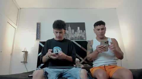 Snapshot of adriano_bigcock chatting on November 18, 2025, 4:50 am Adrian online show from November 18, 2025, 4:50 am