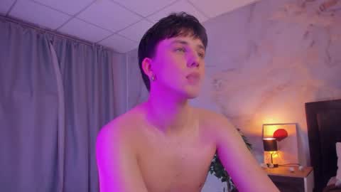 Snapshot of adrianoaubert chatting on October 25, 2025, 4:13 pm adrianoaubert online show from October 25, 2025, 4:13 pm