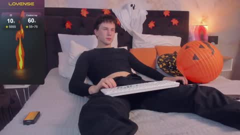 Snapshot of adrianoaubert chatting on October 27, 2025, 4:27 am adrianoaubert online show from October 27, 2025, 4:27 am