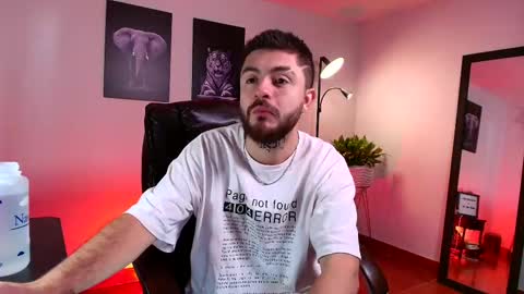 Snapshot of adrianwilliams_ chatting on February 19, 2025, 7:59 pm Adrian Williams online show from February 19, 2025, 7:59 pm