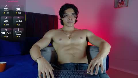 adriel_escalante online show from March 10, 2026, 2:38 am