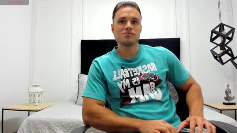 Snapshot of adrien_roche888 chatting on January 24, 2025, 11:45 pm Adrein Roche online show from January 24, 2025, 11:45 pm