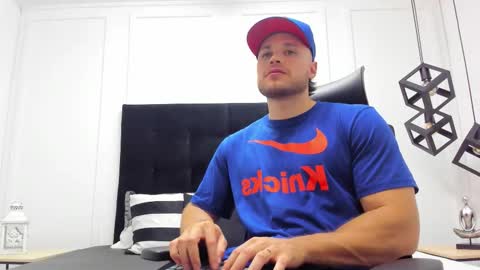 Snapshot of adrien_roche888 chatting on September 15, 2025, 9:37 pm Adrein Roche online show from September 15, 2025, 9:37 pm