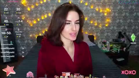 Adriana online show from December 1, 2025, 6:02 pm