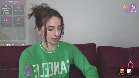 Adriana online show from April 11, 2026, 8:29 am