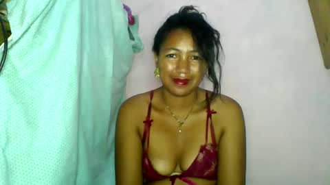 aelyaa online show from May 12, 2026, 6:54 am