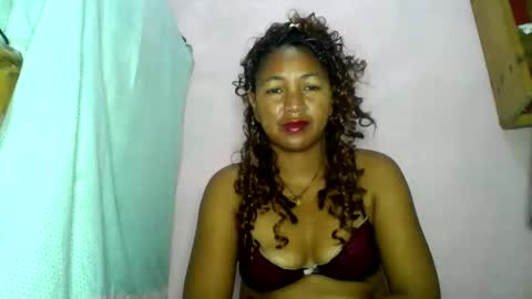 aelyaa online show from May 17, 2026, 11:06 am