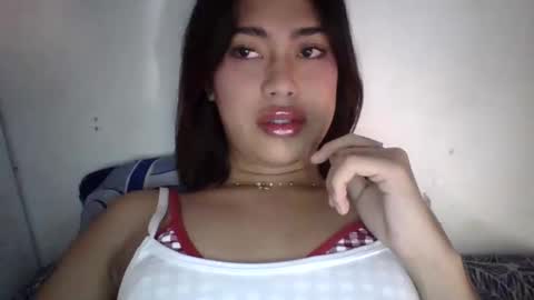 Snapshot of aeshamargaux chatting on March 16, 2026, 5:44 am aeshamargaux online show from March 16, 2026, 5:44 am