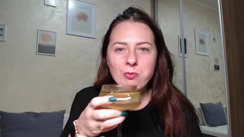 Snapshot of afi_black_coffee chatting on February 4, 2025, 7:29 am afi_black_coffee online show from February 4, 2025, 7:29 am