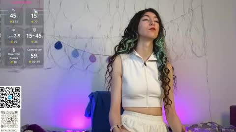 Afina online show from May 23, 2026, 1:22 am