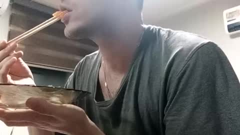 Snapshot of afpafp chatting on November 12, 2025, 3:12 pm Brad online show from November 12, 2025, 3:12 pm