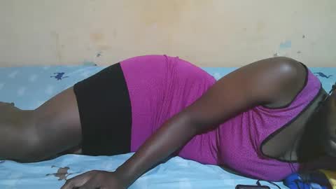 Snapshot of african_pussy2 chatting on October 15, 2025, 7:30 am african_pussy2 online show from October 15, 2025, 7:30 am