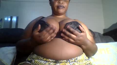 Snapshot of africanpopi chatting on June 16, 2026, 3:25 pm africanpopi online show from June 16, 2026, 3:25 pm