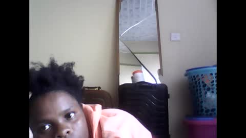 Snapshot of africanwoman2 chatting on March 5, 2026, 8:32 am africanwoman2 online show from March 5, 2026, 8:32 am