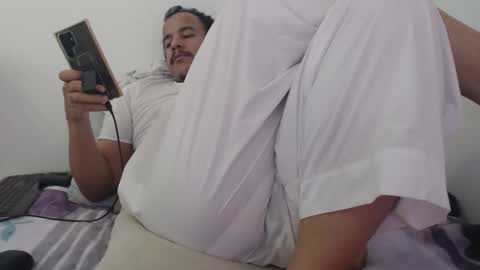 afroboy334698 online show from November 25, 2025, 3:39 am