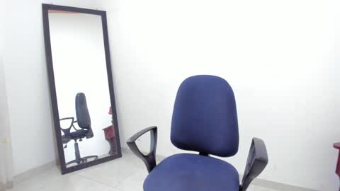 Snapshot of afrodita3123 chatting on December 4, 2024, 5:33 pm Lorena online show from December 4, 2024, 5:33 pm