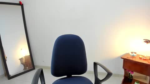 Snapshot of afrodita3123 chatting on February 11, 2025, 3:40 pm Lorena online show from February 11, 2025, 3:40 pm