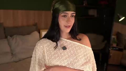 Emma online show from May 12, 2026, 11:13 pm