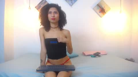 afrodita_house online show from October 13, 2025, 7:36 pm