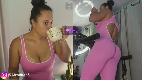 Afrodita P  online show from March 4, 2025, 9:29 am