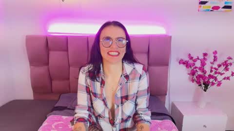 Afrodita Rosse online show from June 3, 2026, 8:14 pm