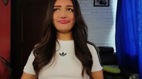 Snapshot of afrodita_shalom chatting on December 17, 2025, 8:04 pm AFRODITA online show from December 17, 2025, 8:04 pm