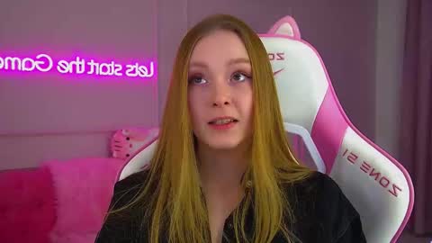 Snapshot of agatafoxley chatting on November 24, 2025, 7:30 am AgataFoxley online show from November 24, 2025, 7:30 am