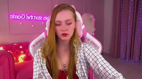 Snapshot of agatafoxley chatting on December 1, 2025, 7:02 am AgataFoxley online show from December 1, 2025, 7:02 am